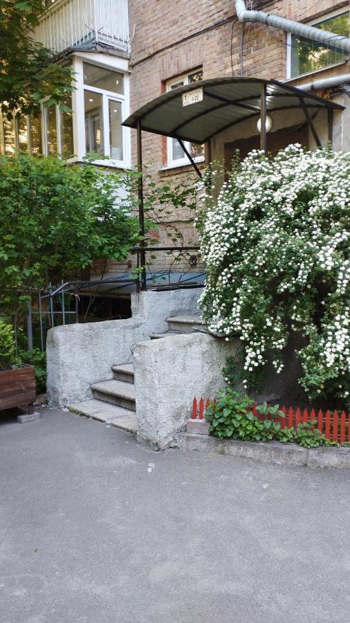 2К. Центр Возле Гуливера.Бассейная 10 Διαμέρισμα Κίεβο Εξωτερικό φωτογραφία